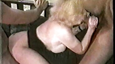 Super-Wet Gia Derza Double Penetrated kåta mogna kvinnor