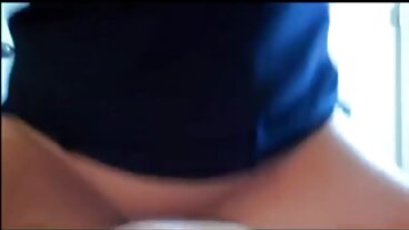 Cherrypimps: Joanna Angel visar sina stora mogna gamla damer bröst för Dante Colle på PorrHD