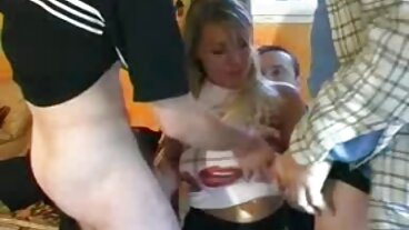 TushyRaw: mogna sexiga damer Petite hottie Bree älskar att få sin röv fylld på PorrHD