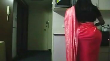 Lifeselector: Brunett simslampa Kitana Lure längtar efter mogna damer porrfilm kuk i sin fitta NU på PorrHD