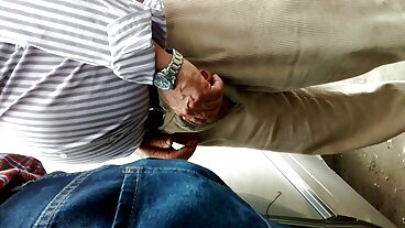 Underbara MILF Kendra Lust knullar ung nakna mogna pojke