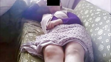 Susi är en sexig tatuerad slampa som mulliga mogna kvinnor älskar stora kukar