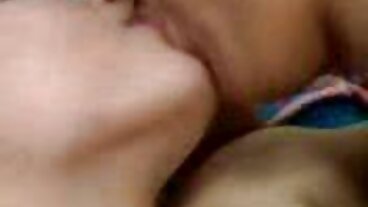 Muffins & Muff för asiatisk MILF Christy's Stepson mogen lesbisk porr